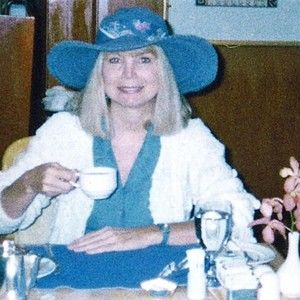 Meet your Posher, Pamela